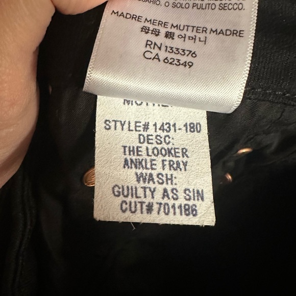 NWT Mother The Looker Ankle Fray in color guilty as sin distressed black jean 24 - Picture 5 of 13